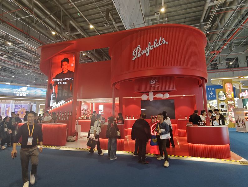 东南亚创意展台设计